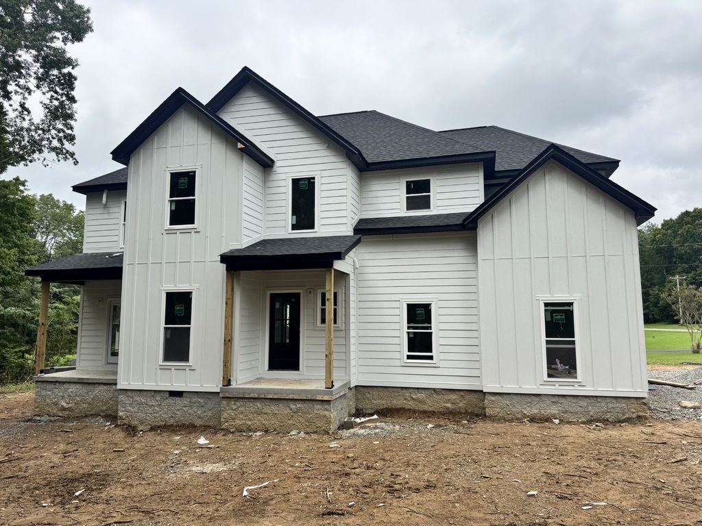 105 Contrary Rd, Burns