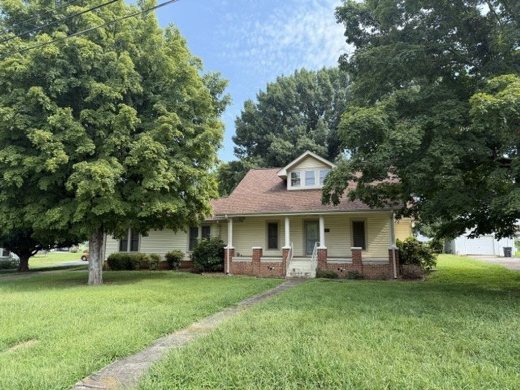 109 Cotton Mill Rd, Fayetteville