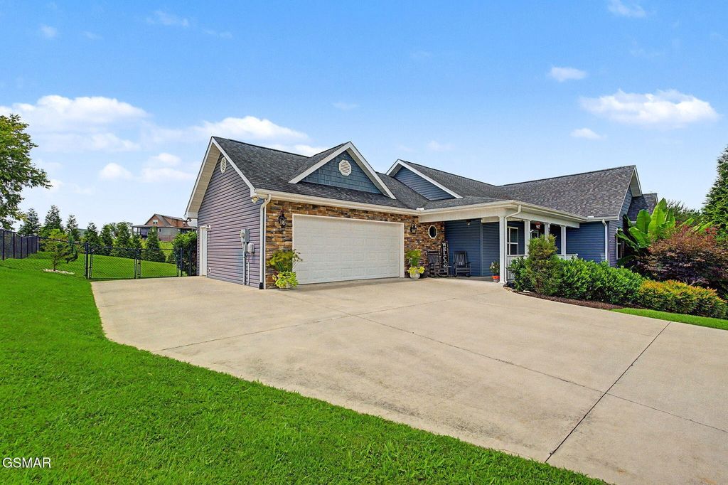 834 Wehali Trail, Kodak