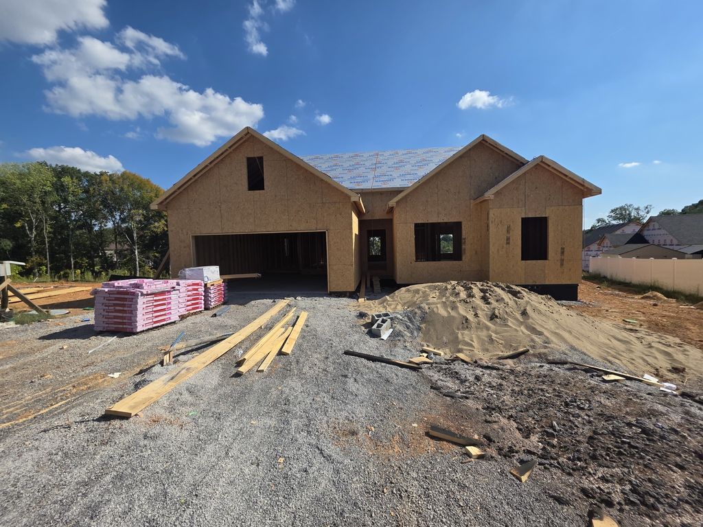 3622 Westlake Dr, Clarksville
