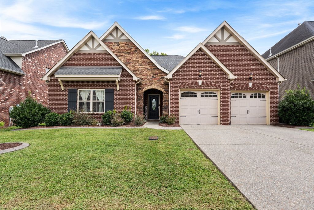 108 Gulfstream Dr, Gallatin