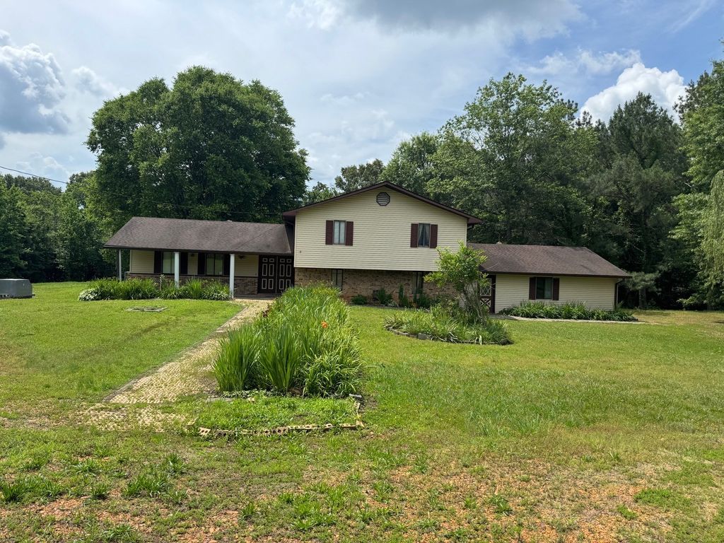 3650 Blood River Church Rd, Buchanan