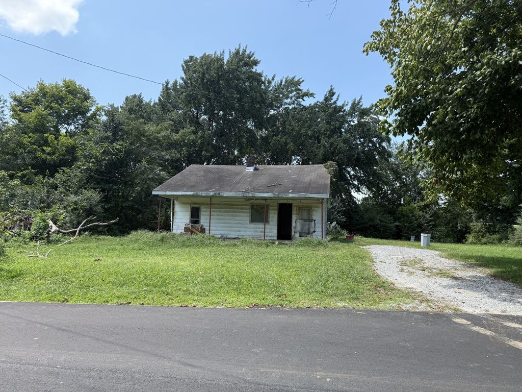 1025 Old Bear Creek Rd, Vanleer