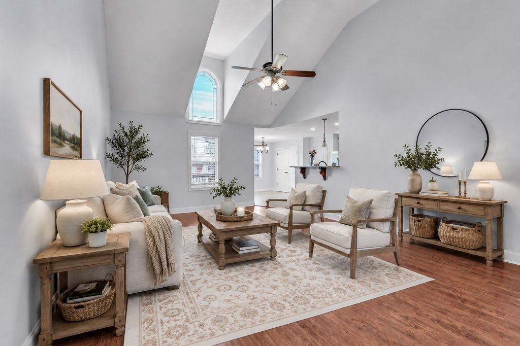 208 Azalea Dr, Oak Grove