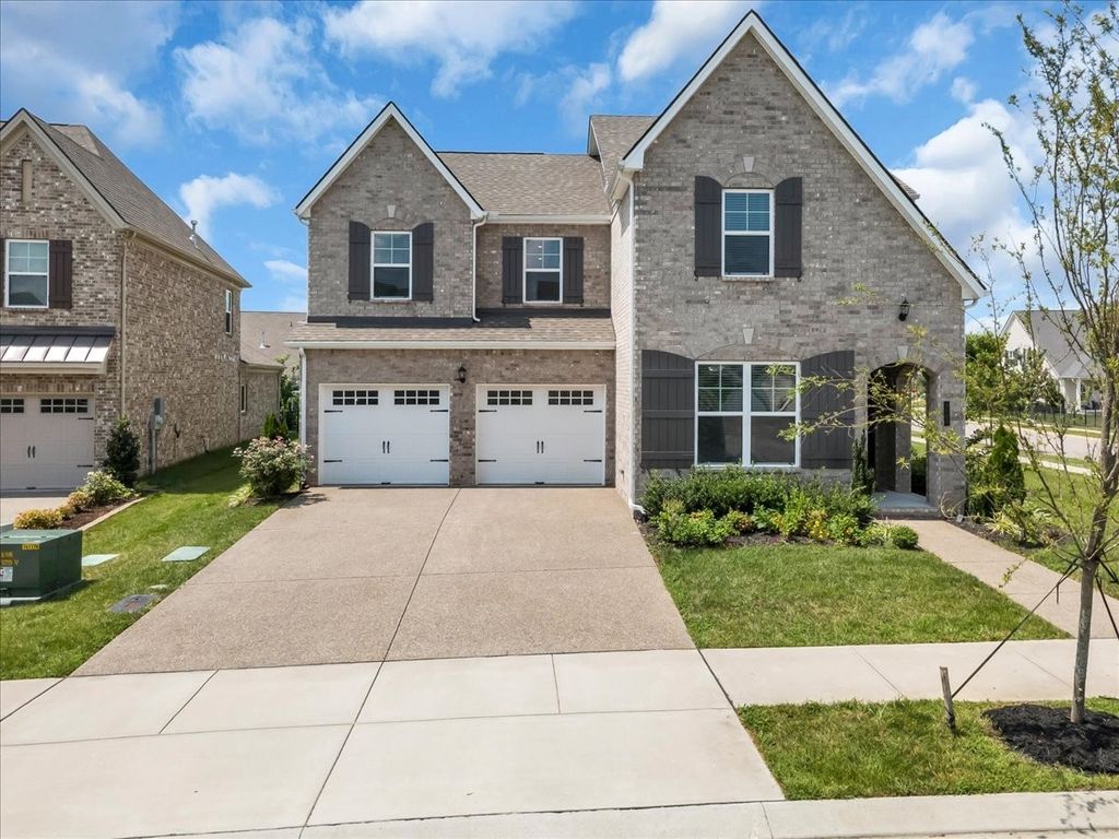 4000 Singing Creek Dr, Franklin