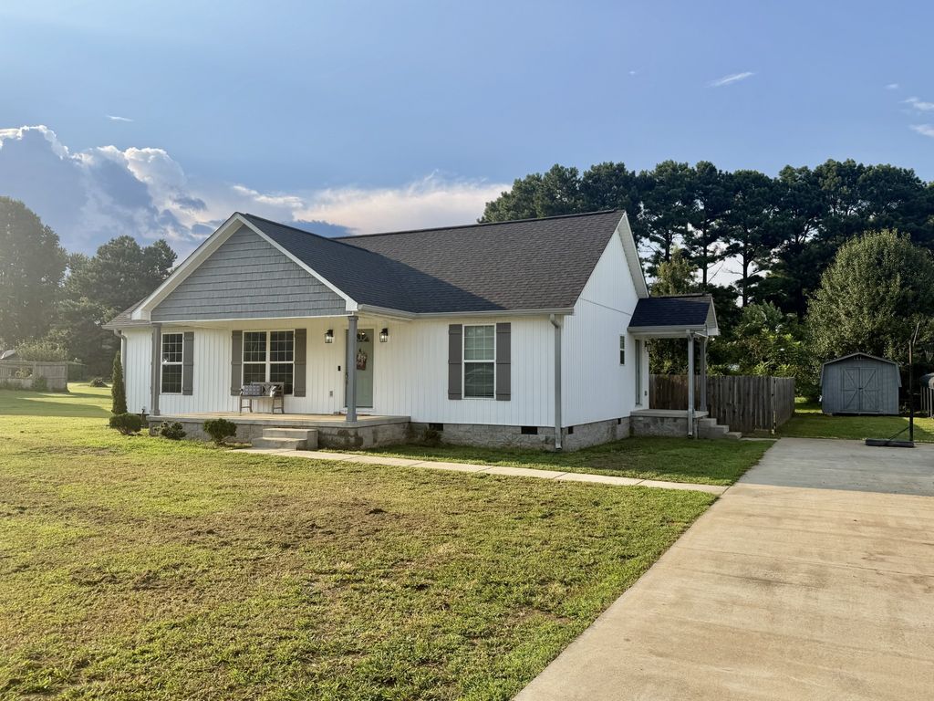 42 Delaney Ct, Leoma