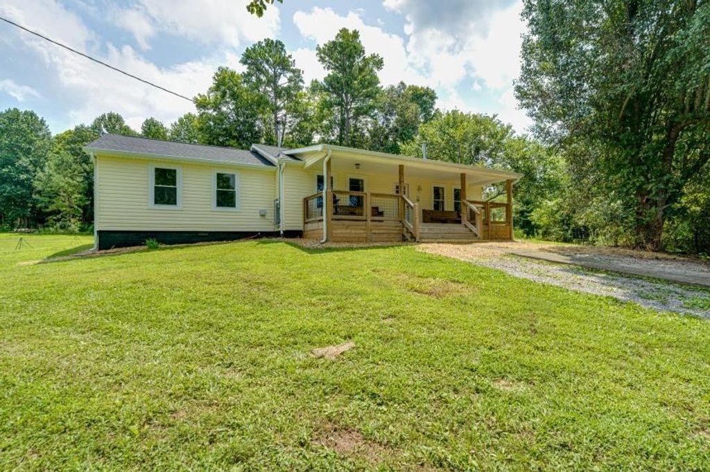 1569 County Road 750, Athens