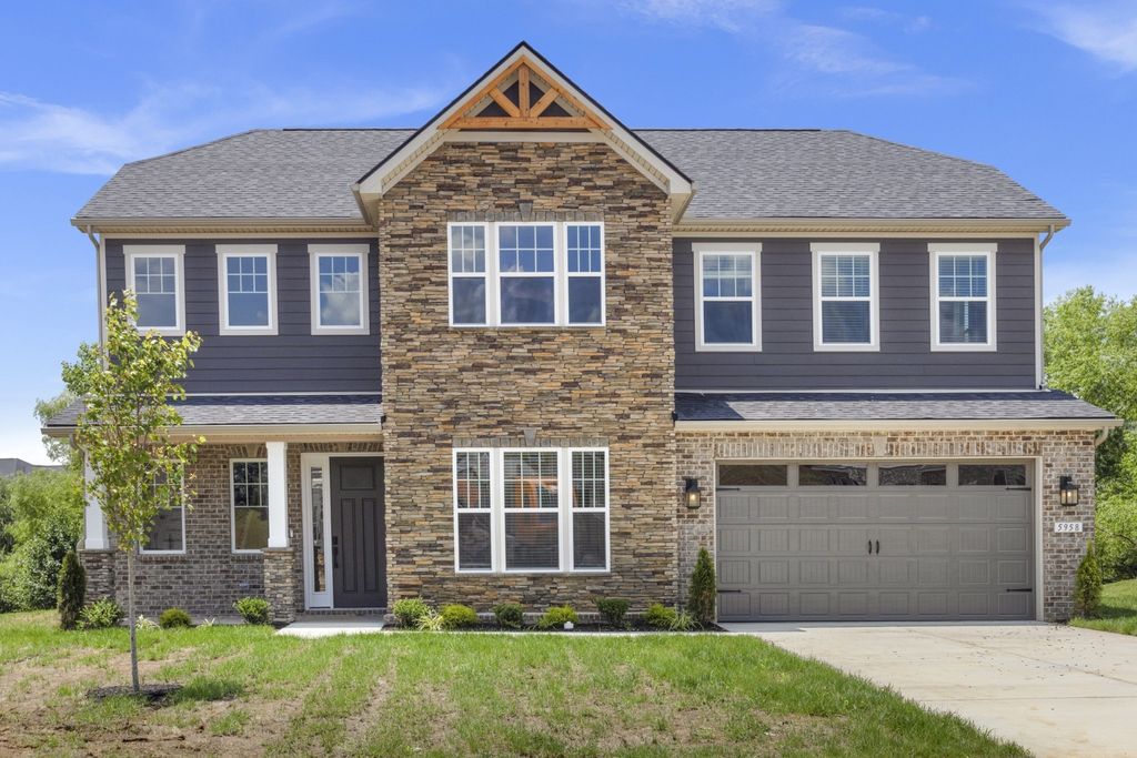 6002 Painted Skies Dr, Spring Hill