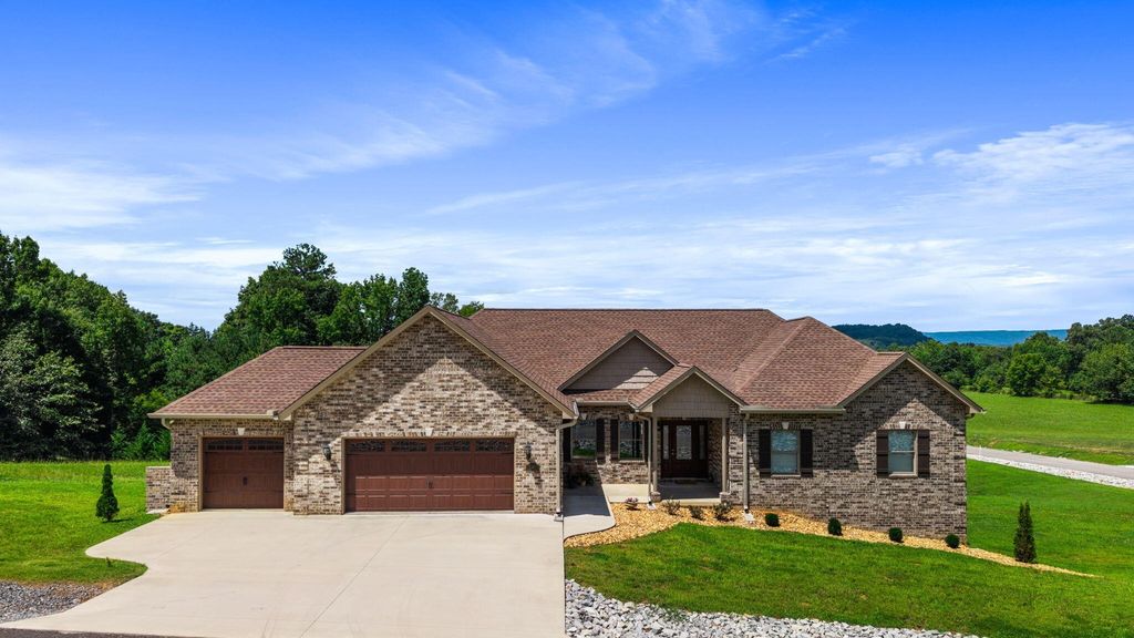 54 Hummingbird Court, Decatur
