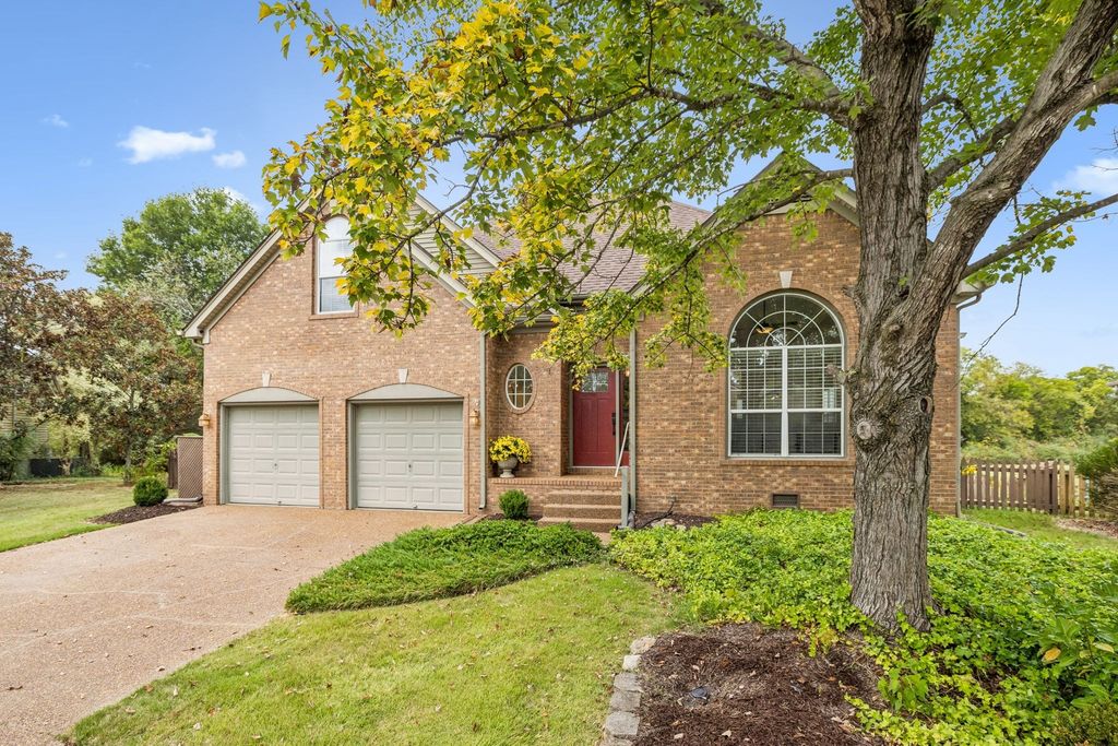 420 Essex Park Cir, Franklin