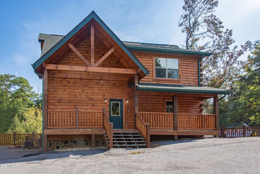 1717 Summit View Way, Pigeon Forge