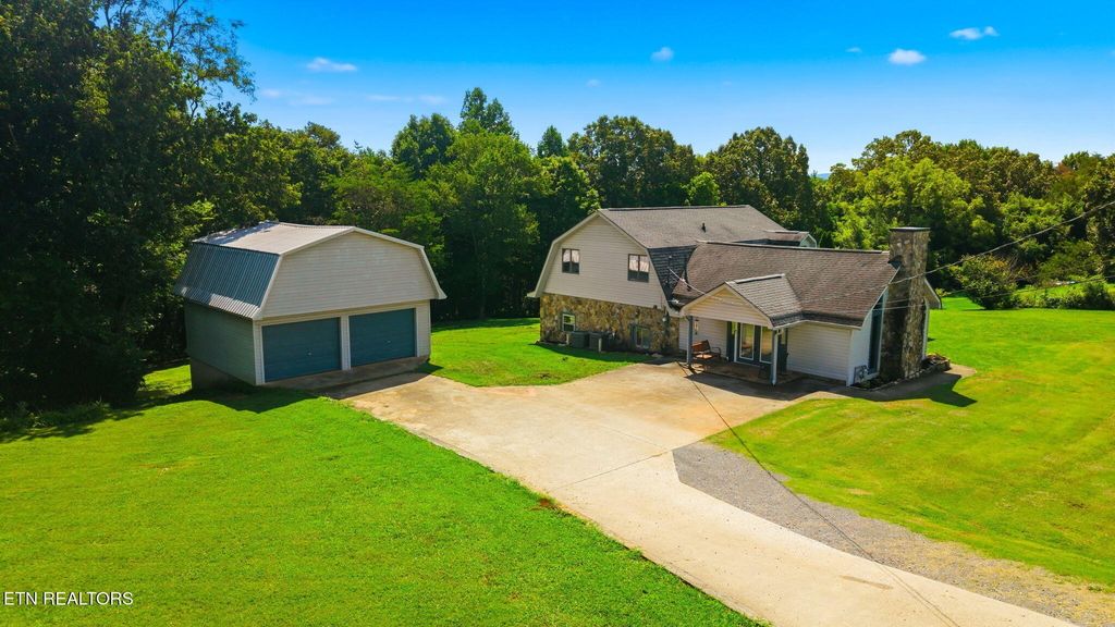138 County Road 444, Athens