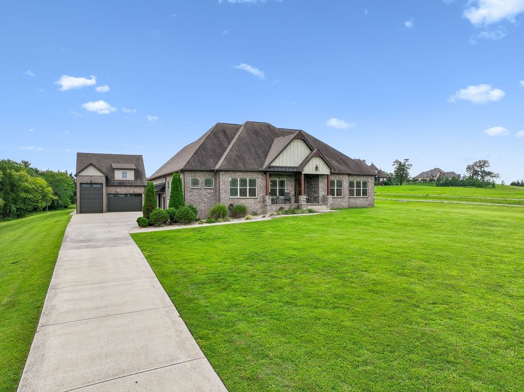 746 Callis Rd, Lebanon