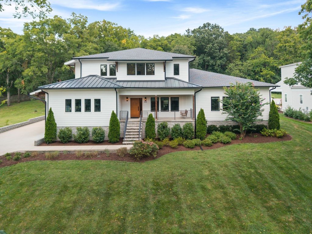 828 Russleo Dr, Nashville