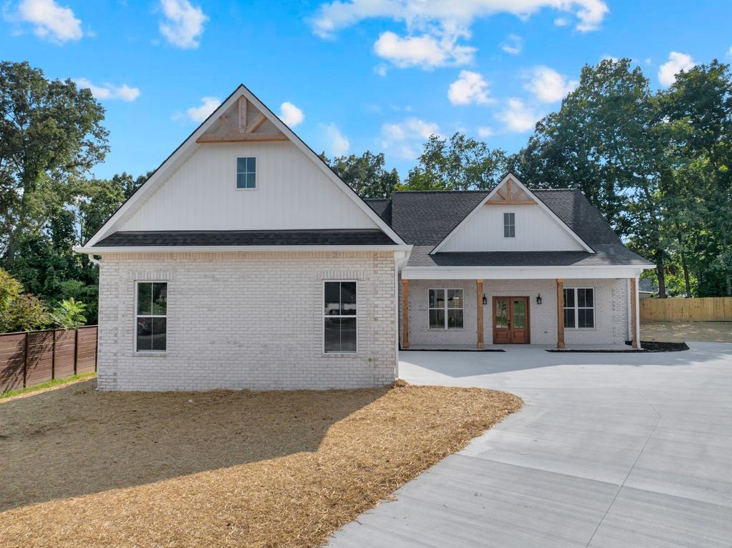 119 Settlers Trce, Tullahoma