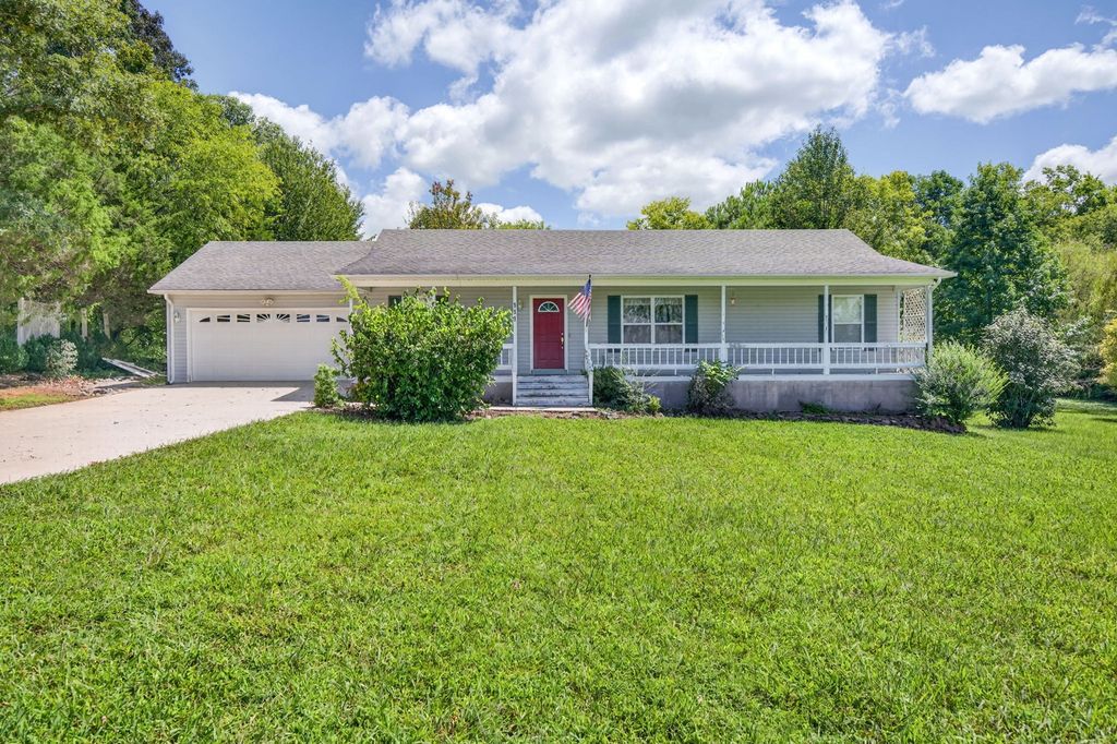 111 Clearwater Sq, Sparta