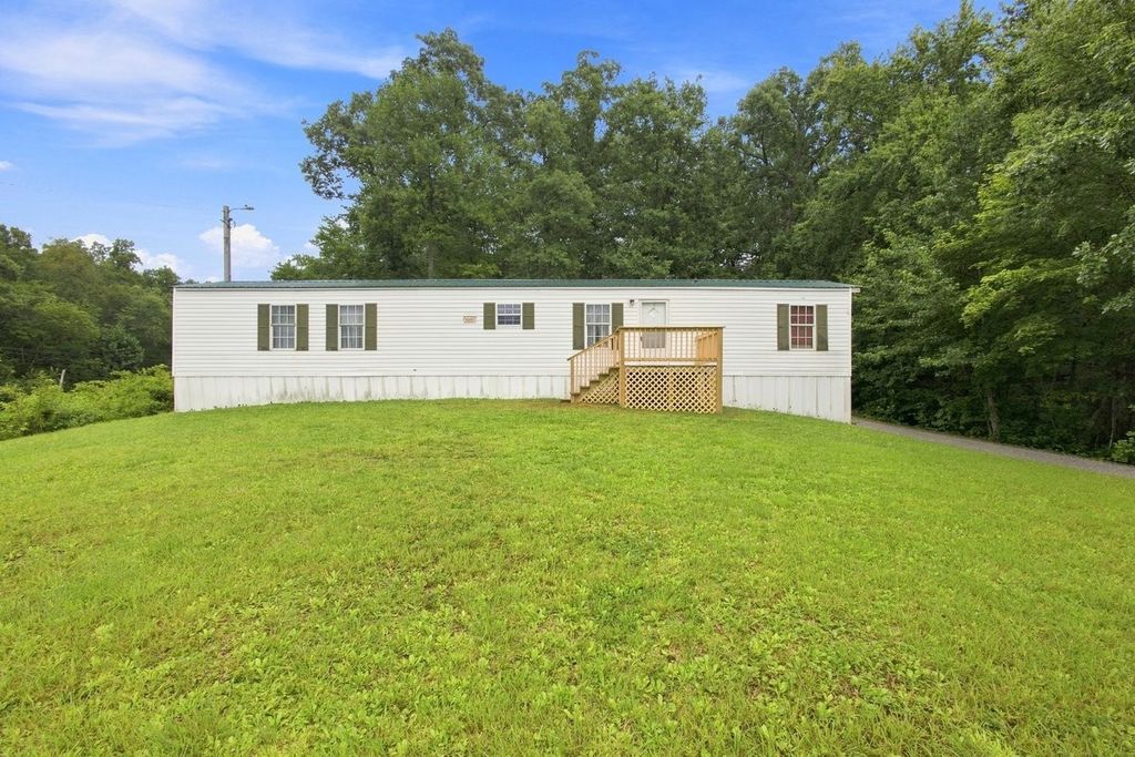 358 Silcox Rd, Pioneer