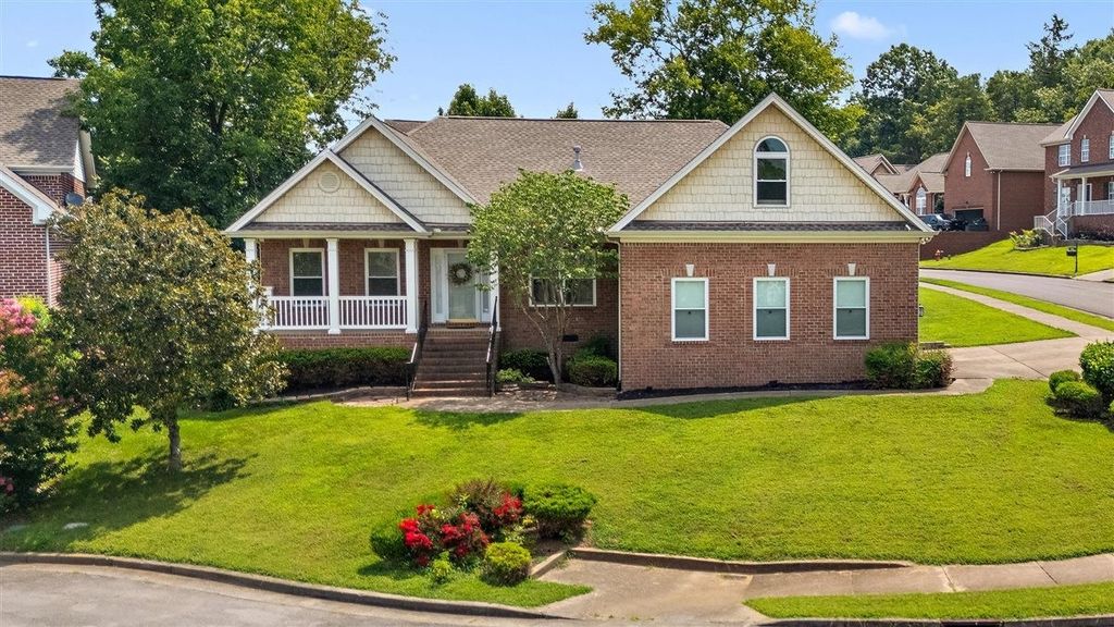 1005 Tulip Blossom Dr, Hermitage