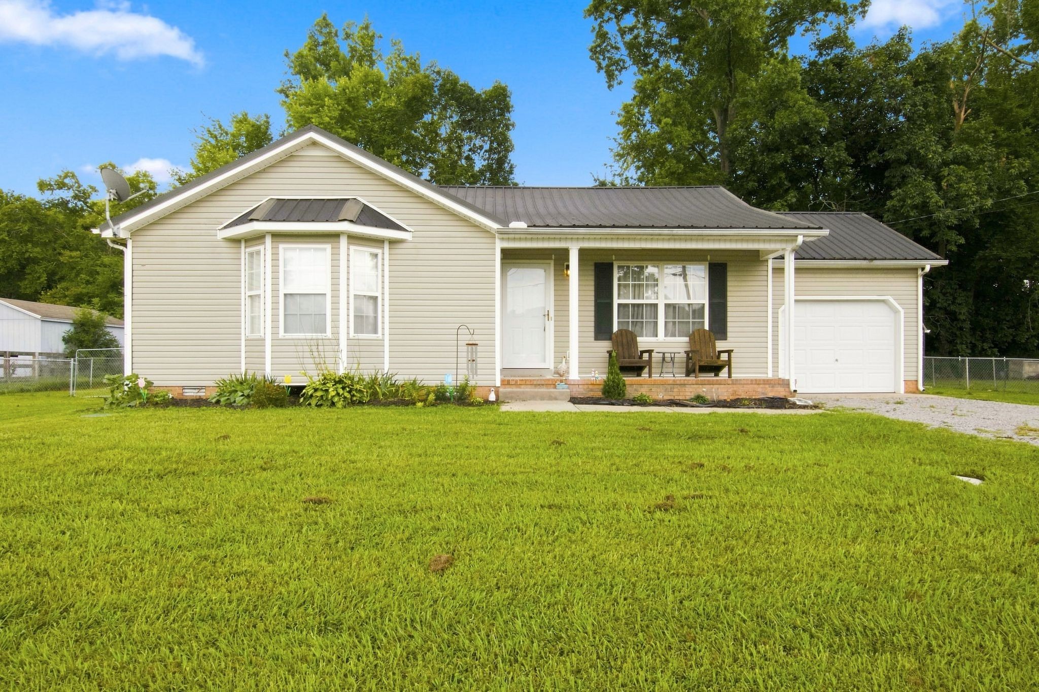 Photo of Listing #3505926