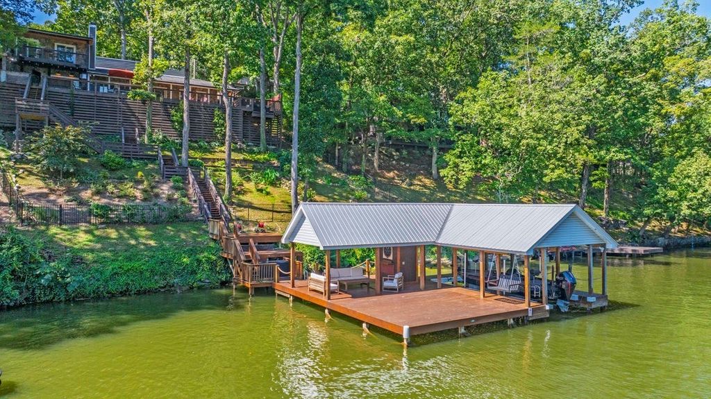 7421 Savannah Dr, Ooltewah