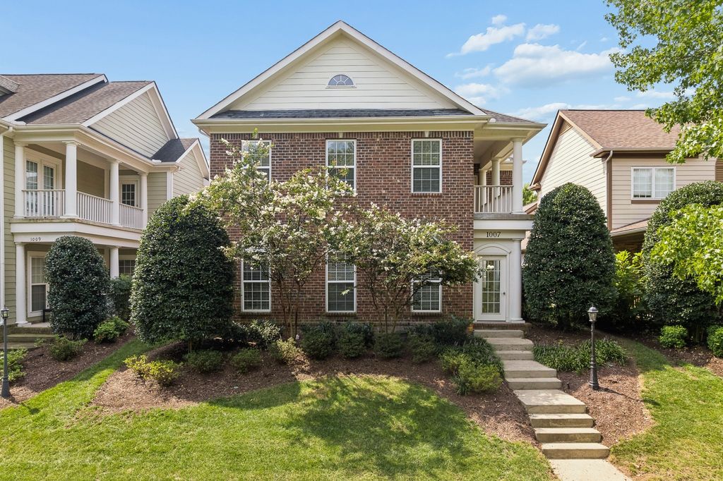 1007 Eden Park Dr, Franklin