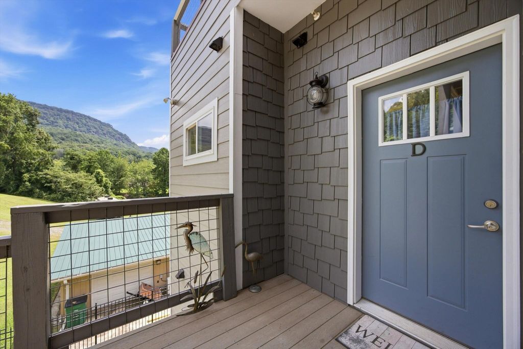 21808 River Canyon Road D, Chattanooga