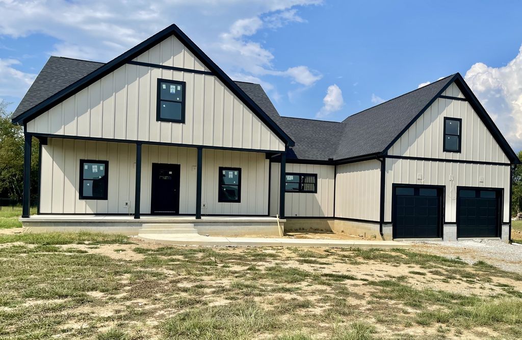 90 Pine Bluff Ct, Winchester