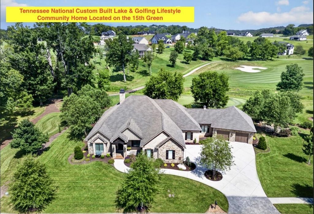 650 Buckhorn Way, Loudon