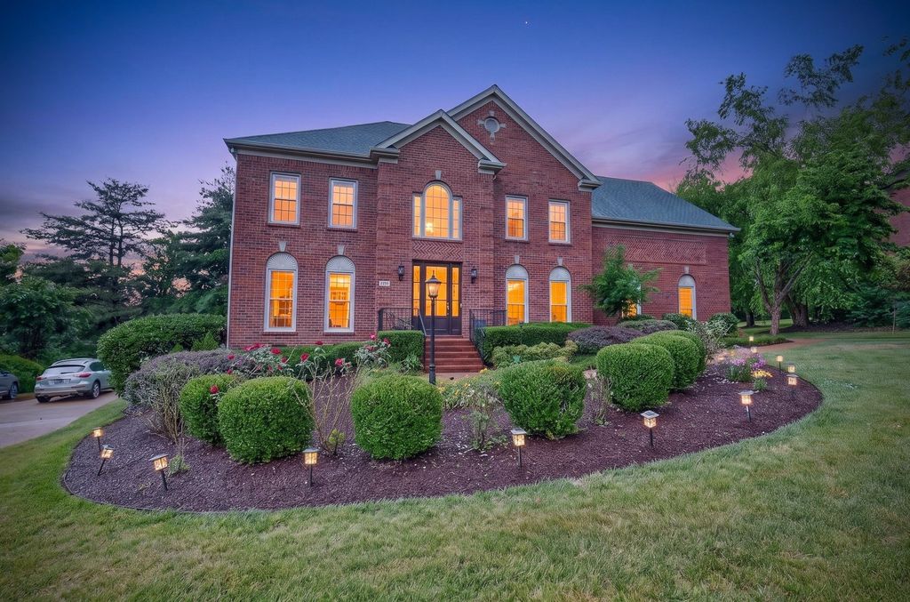 304 Lakemont Cir, Franklin