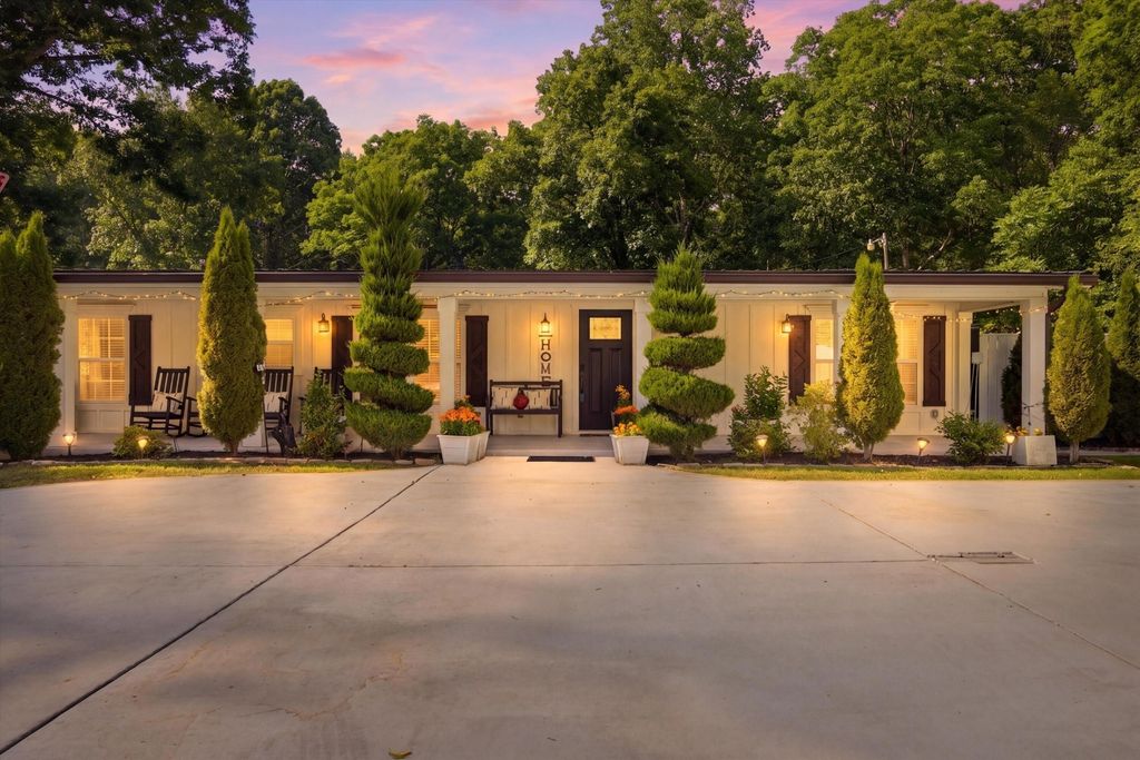 458 County Road 134, Athens