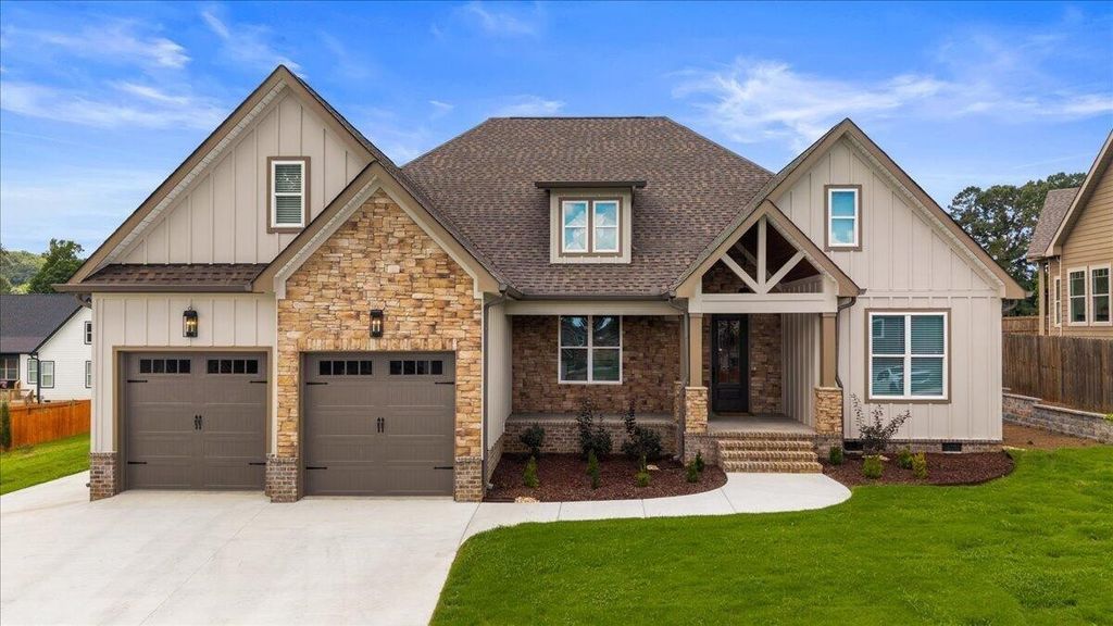 116 Bear Trace Nw, Cleveland