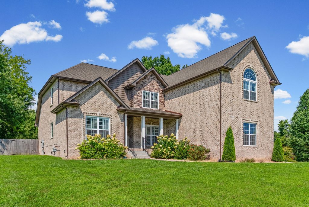 2653 Ashland City Rd, Clarksville