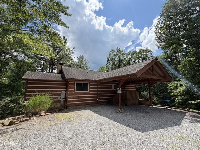 317 Matterhorn Drive, Gatlinburg