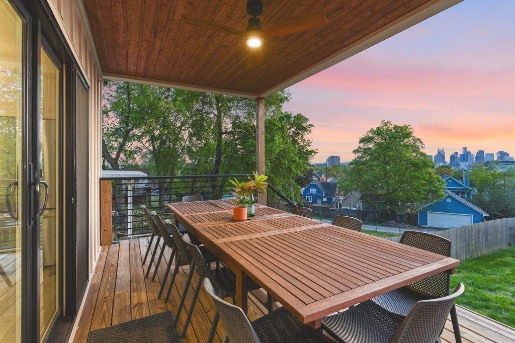 518 S 10th St, Nashville