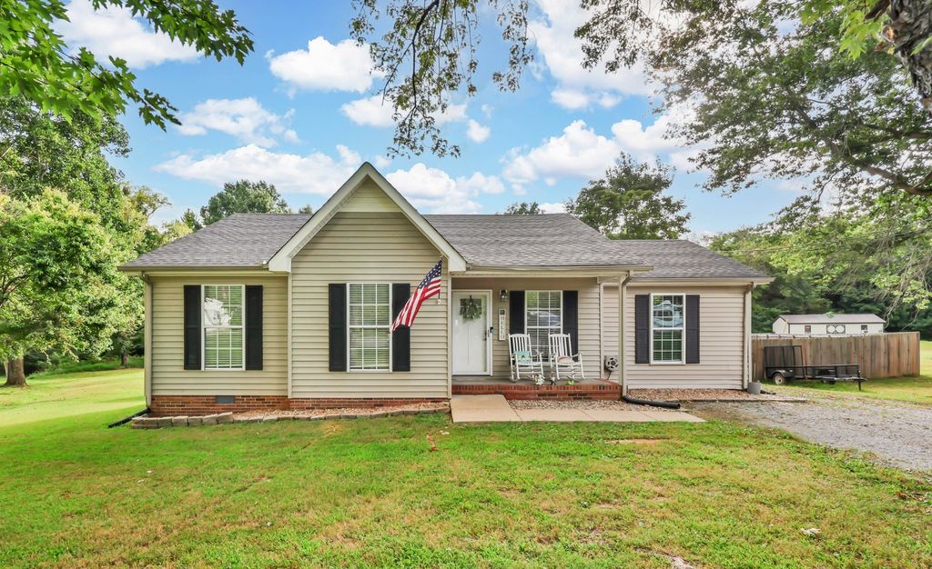 2830 Hinson Rd, Woodlawn