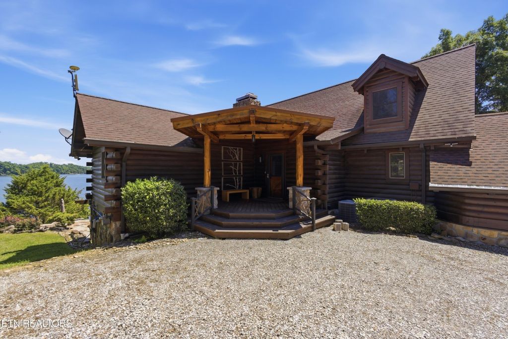114 Chickasaw Point, Ten Mile
