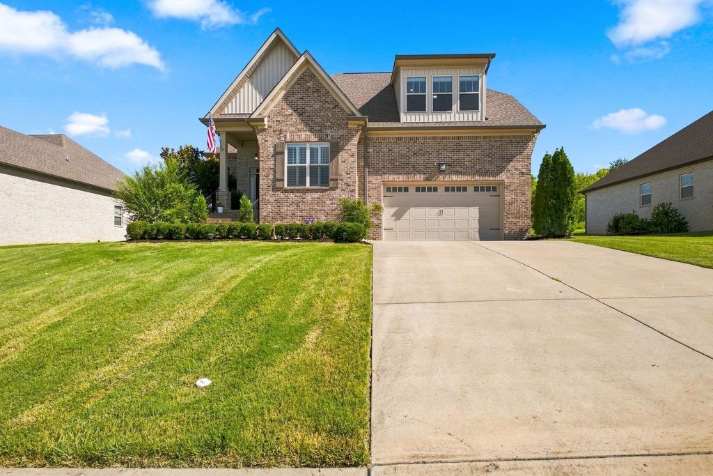 323 Hathaway Ln, Gallatin
