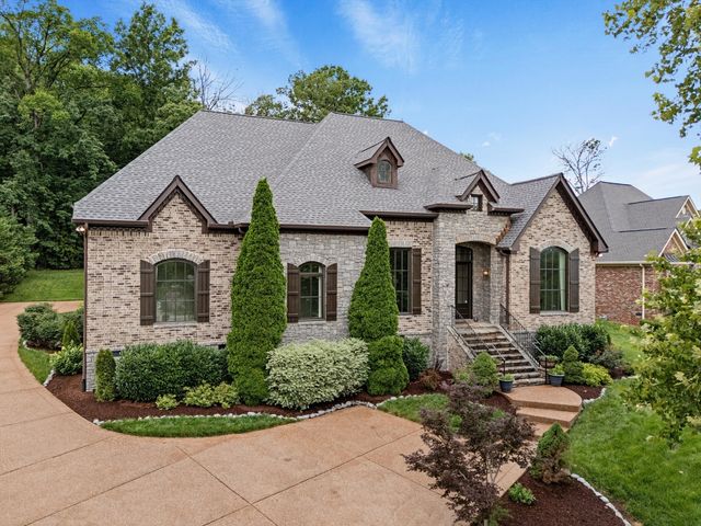 9512 Wicklow Rd, Brentwood