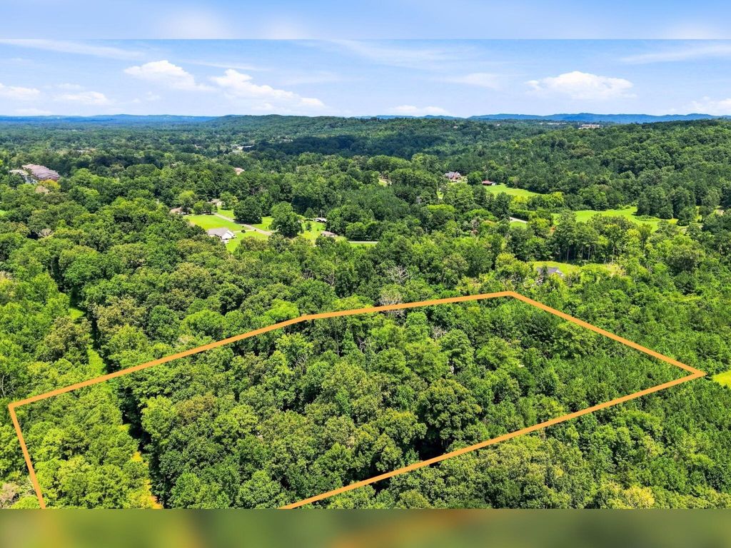 158 Hidden Hollow Road, Ringgold