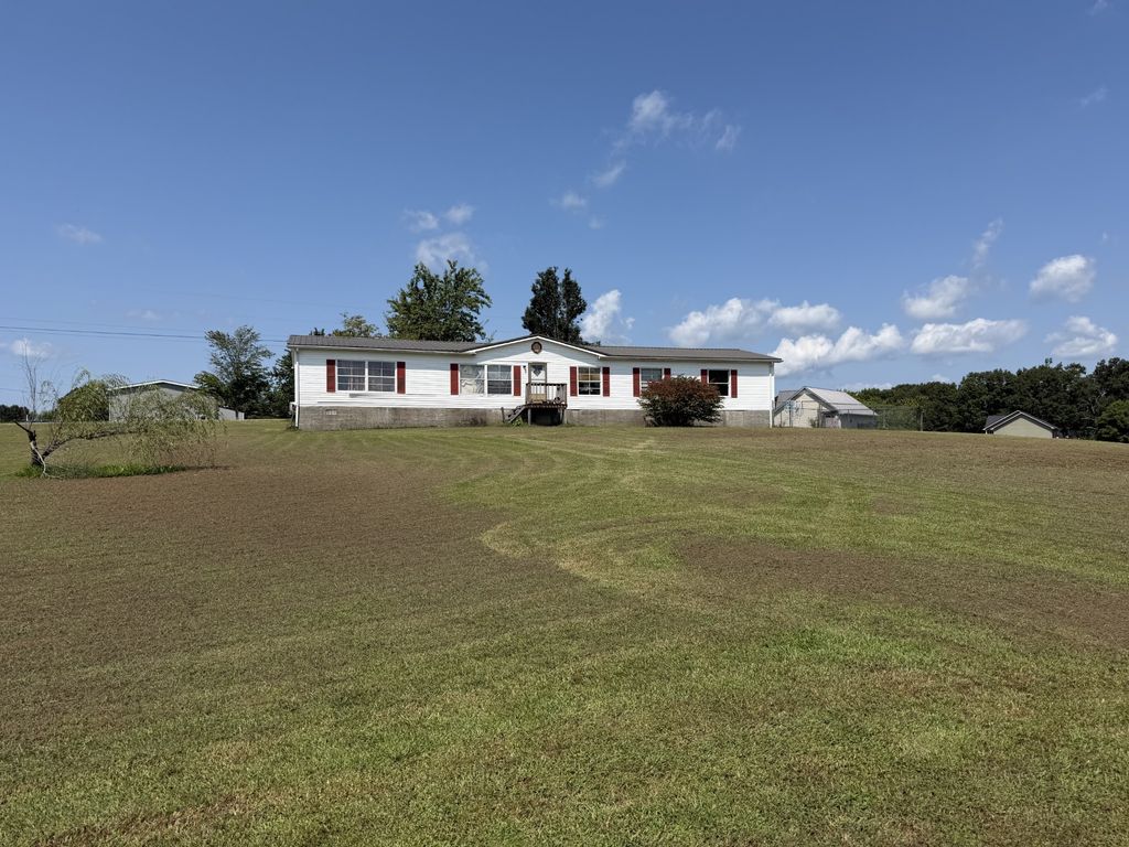 138 Chaislyn Ln, Hohenwald