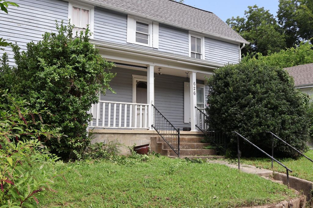 626 Washington Avenue, Etowah