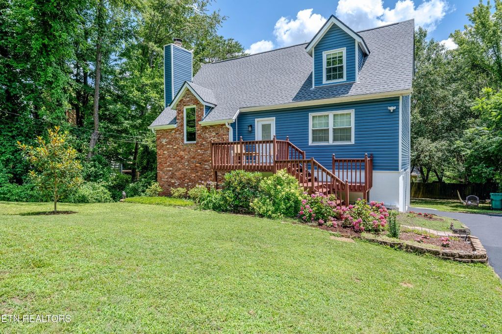 10112 Lonesome Pine Drive, Knoxville