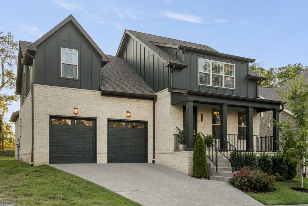 3013 Sandstone Way, Hendersonville