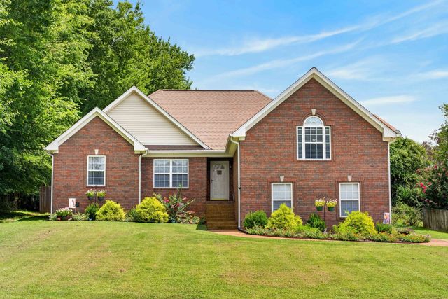 395 Bonita Parkway, Hendersonville