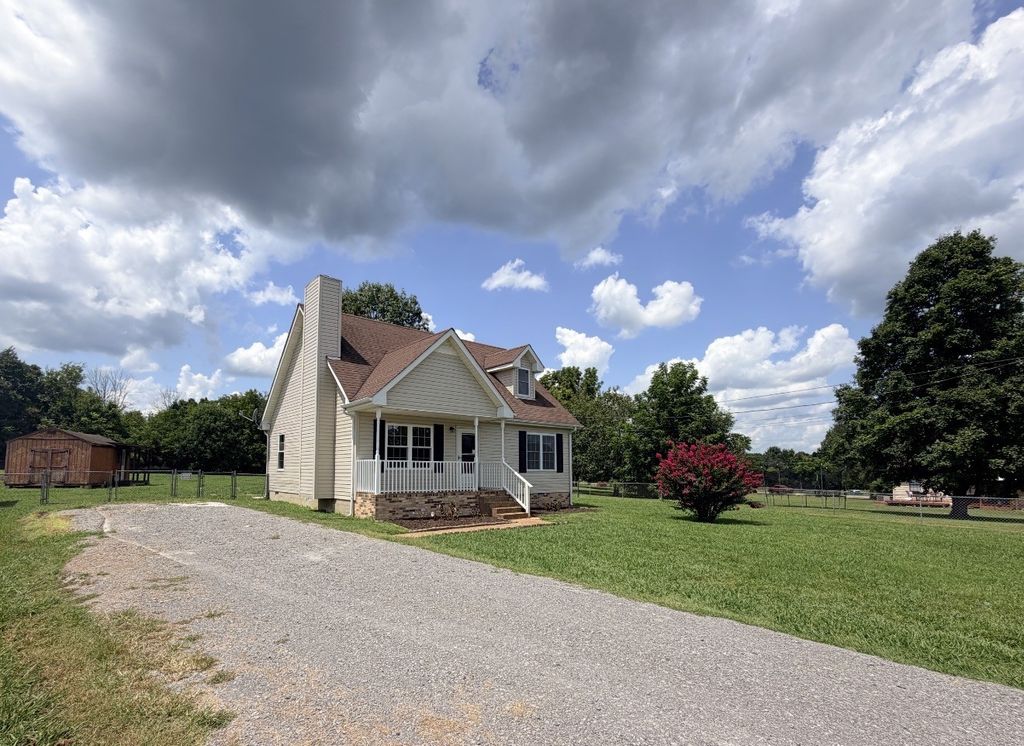 104 Deer Point Rd, Unionville