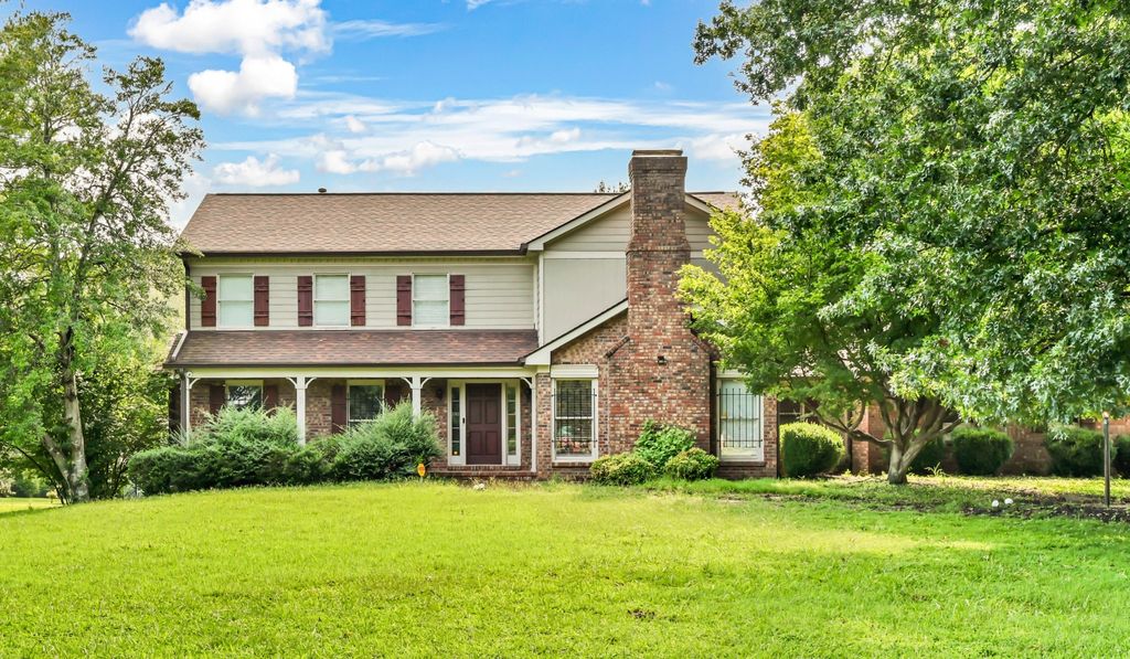 592 Fairway Wingate, Clarksville