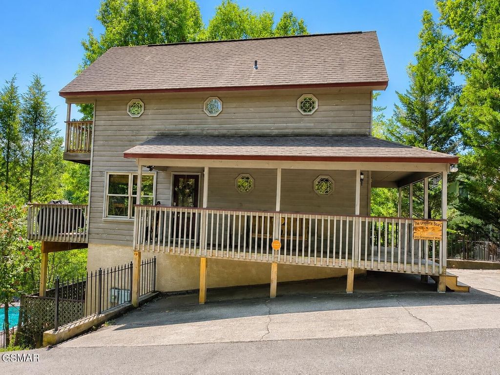 310 Greenwood Way, Pigeon Forge