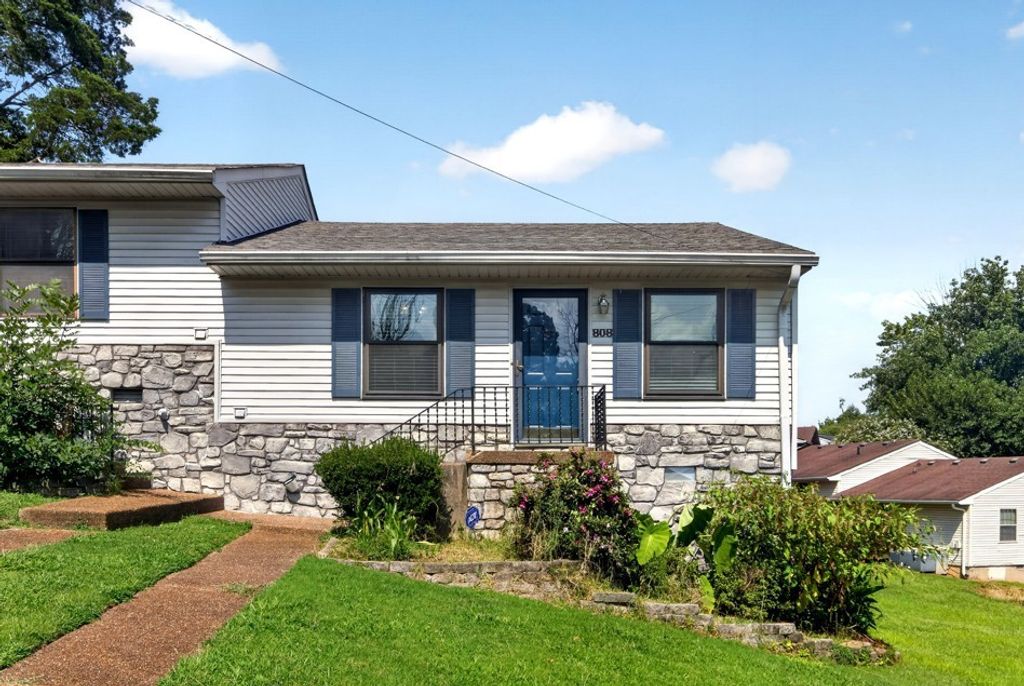 808 Apple Dr, Nashville