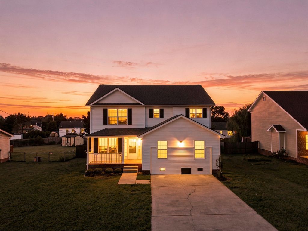 3390 Bradfield Dr, Clarksville