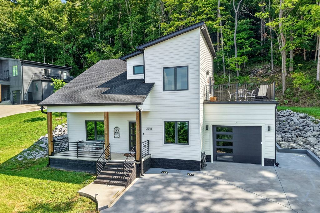 2343 Shoreside Dr, Smithville